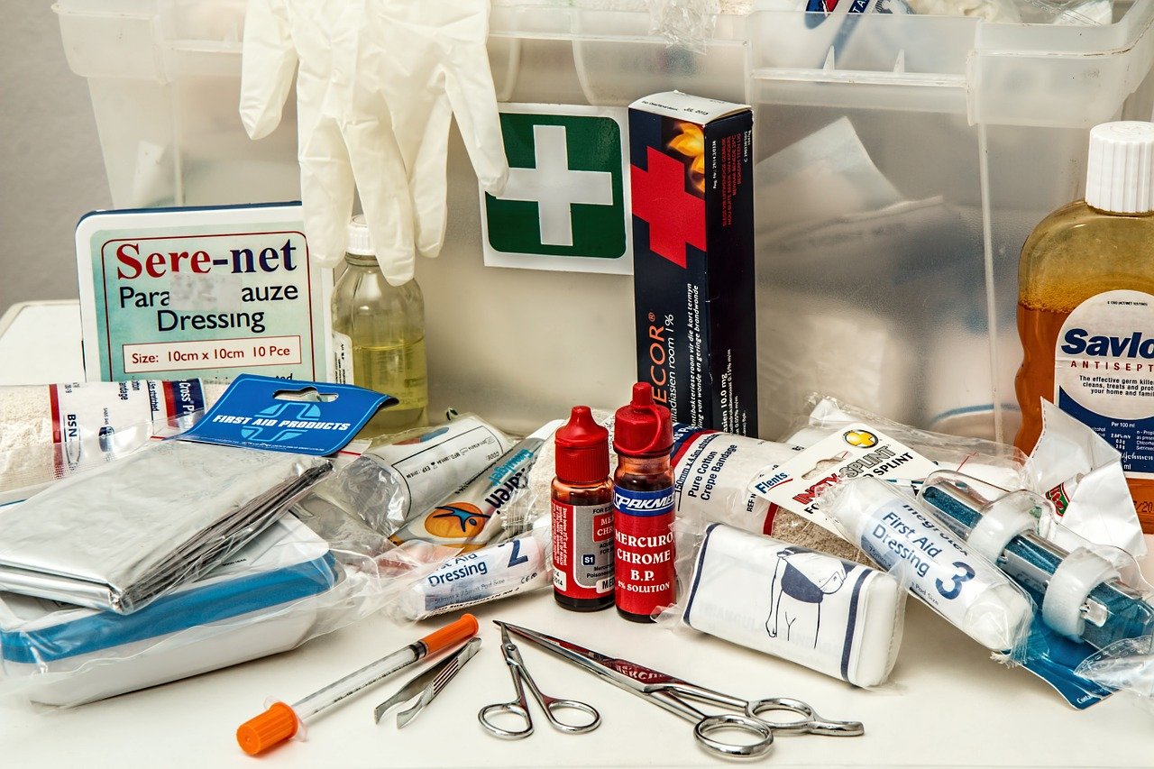 Buying vs. Building a Kit of Survival Supplies