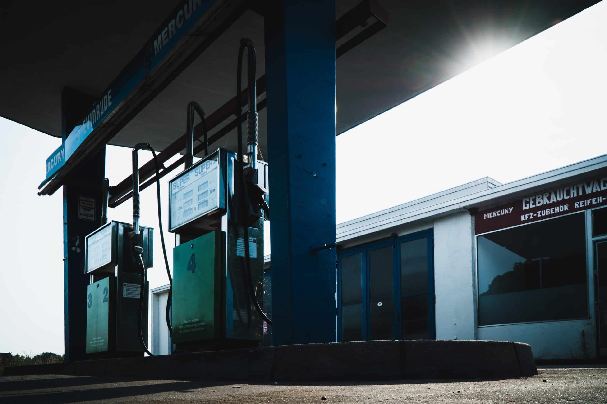 How to Store Gasoline Safely for When SHTF